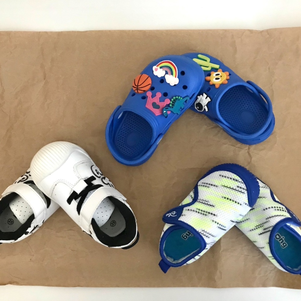 3 Kids Shoes Size US 8.5 (EU 25) / 3T | Clogs, Sneakers, Mesh
